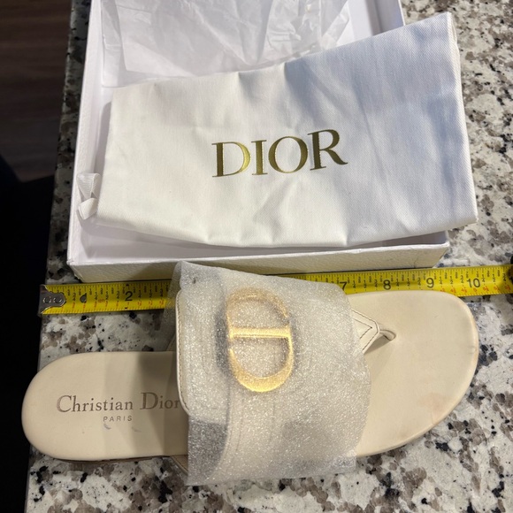 DIOR Authentic Christian Dior 30 Montaigne CD Gold Logo White Leather Sandals 37 - Picture 11 of 11